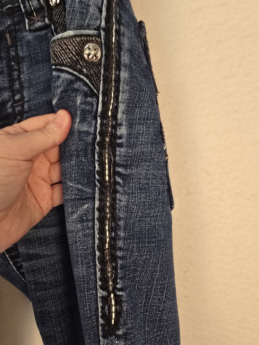 Rock Revival Westmont Slum Taper Dark Blue Embroidered Pocket Jeans. Mens 32/31 - Picture 5 of 16